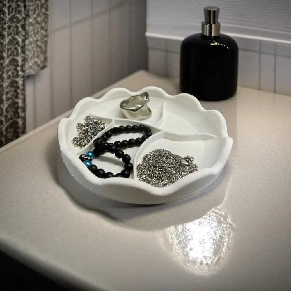 Elegant Jewelry Tray - Minimalist Jewelry Organizer for Rings, Earrings, Necklaces, and Bracelets