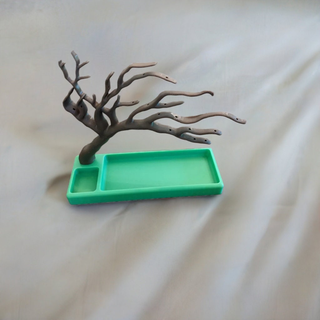 Elegant Jewelry Tree: Stylish Organizer & Display | Chic Bedroom Accent - BatCountryCraftsUSA