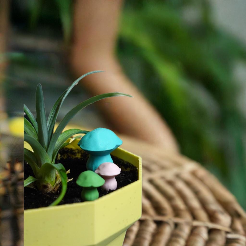Cute Mushroom Garden Decoration Boletus Edulis | Garden Stake Miniature Outdoor Plant Decor | Weather Resistant Garden Ornament Gift - BatCountryCraftsUSA