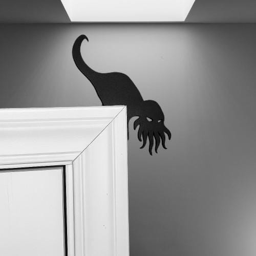 Cthulhu Tentacle Door Topper | Halloween Door Frame Decoration | Lovecraft Inspired Horror Decor | Tentacle Door Frame Art | Gothic Home - BatCountryCraftsUSA
