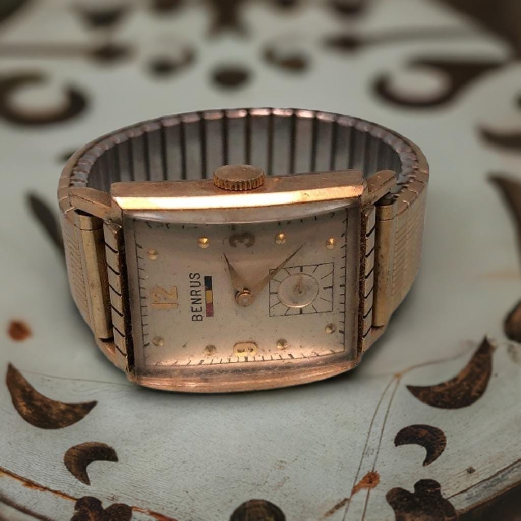 Art Deco Benrus 17J Watch | Rare 288319 Model | 1940s 10K Gold Filled Case | Expansion Bracelet | Rectangular Dress Watch - BatCountryCraftsUSA