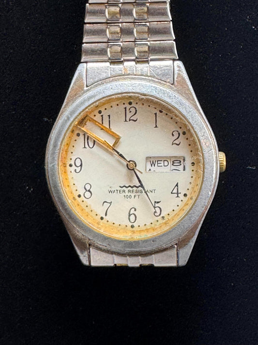 Vintage Men's Day Date Watch - Silver Expansion Band | Two-Tone | 100ft Water Resistant | Japan Movement | PT943 PC33 - BatCountryCraftsUSA